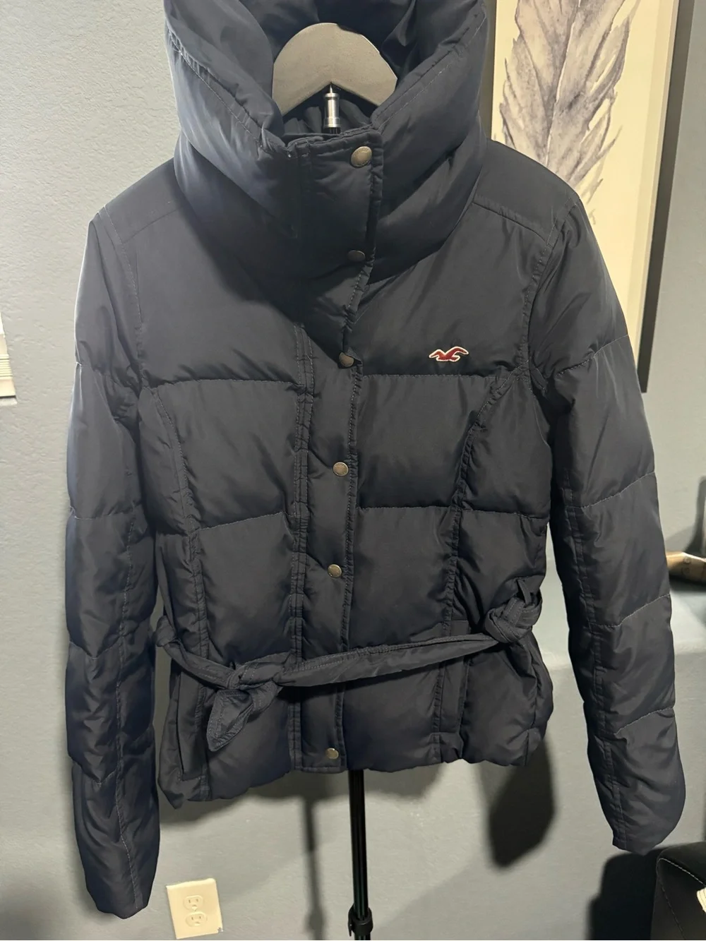 Hollister Navy Quilted Puffer Jacket with Plaid Lining
